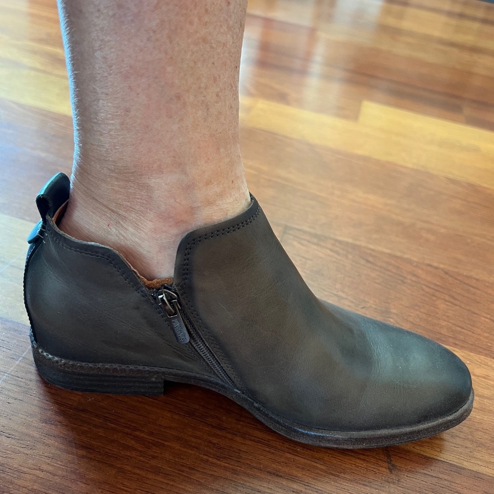 Pikolinos Ankle Boots - Picture 8 of 8
